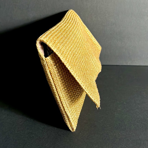 Muche Et Muchette Woven Gold Clutch - Picture 2 of 11